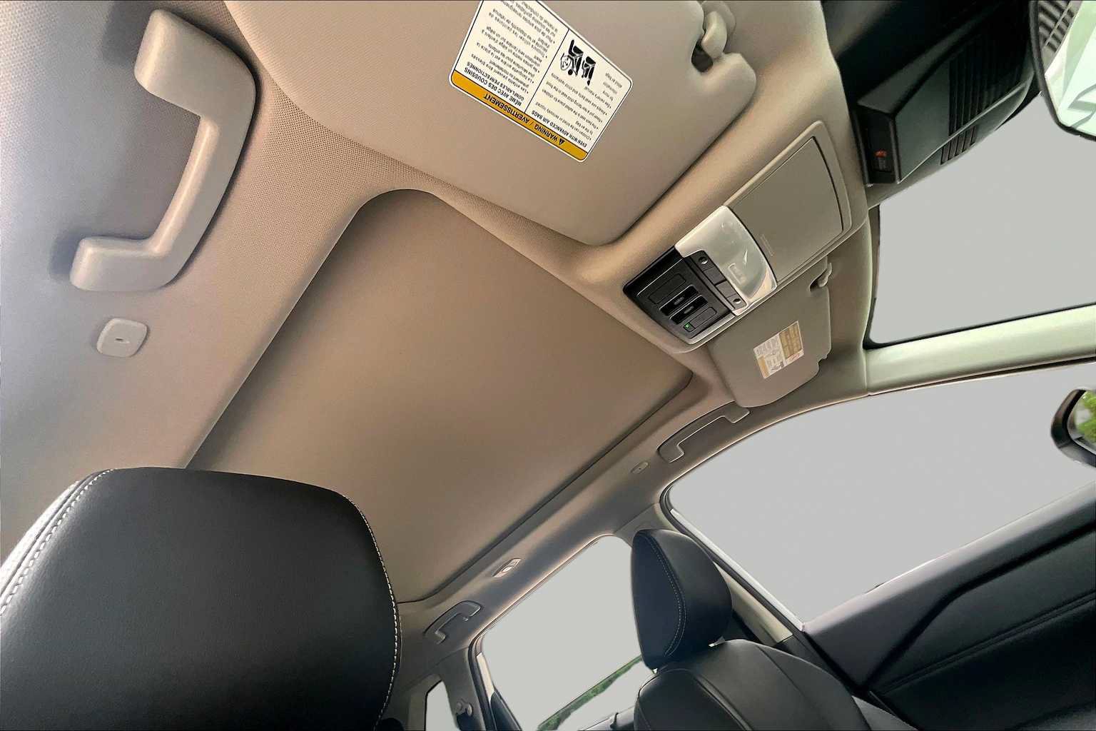 Used 2024 Nissan Rogue SL w/ SL Premium Package FWD image 14