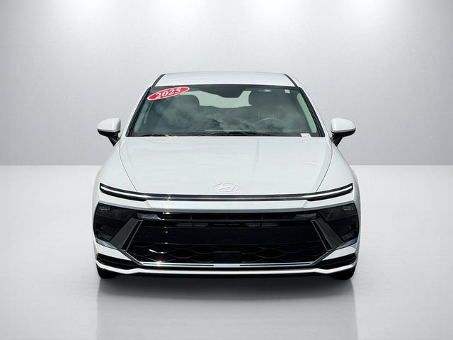 Used 2025 Hyundai Sonata SEL FWD image 2