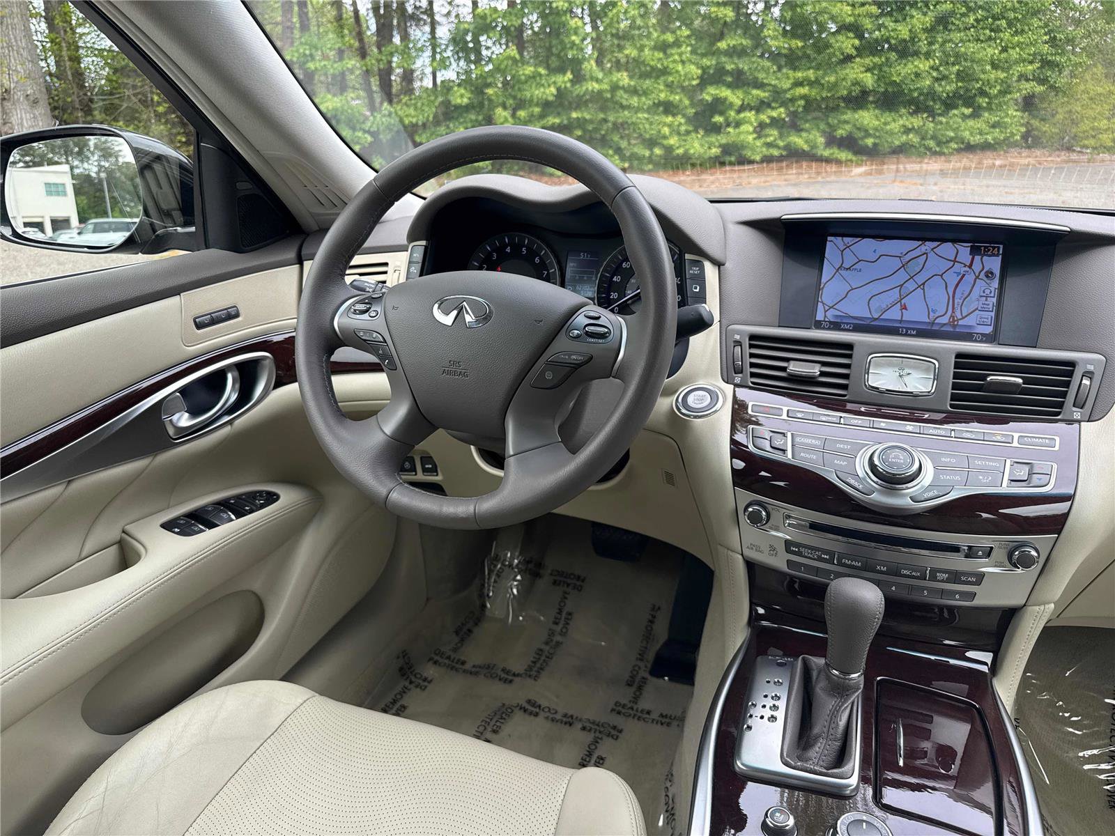 Used 2015 INFINITI Q70 3.7 w/ Technology Package image 14