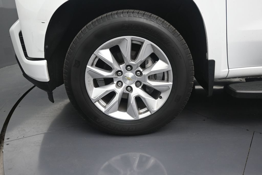 Used 2022 Chevrolet Silverado 1500 Custom RWD image 9