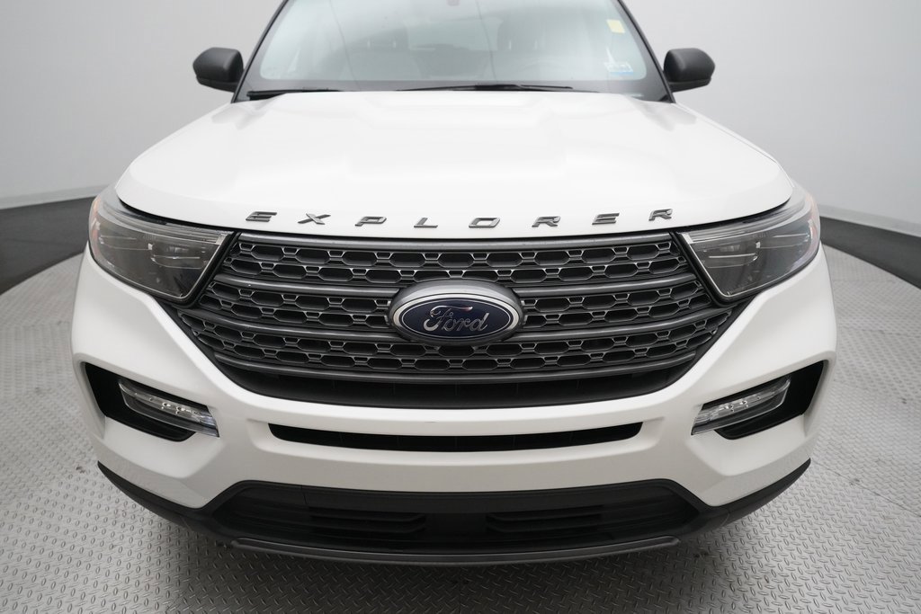 Used 2021 Ford Explorer XLT w/ XLT Sport Appearance Package image 22