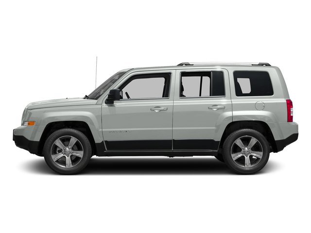 Used 2017 Jeep Patriot Latitude AWD/4WD image 3