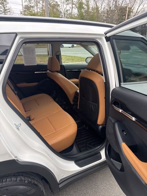 Used 2024 Kia Seltos EX image 19