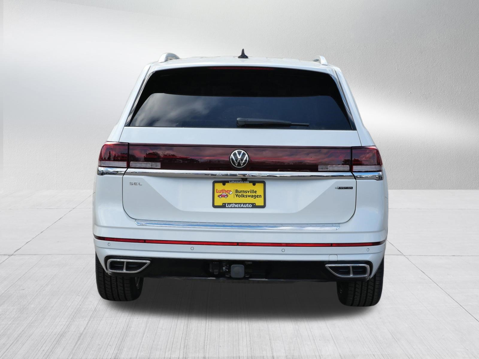 Certified 2024 Volkswagen Atlas SEL Premium R-Line image 6