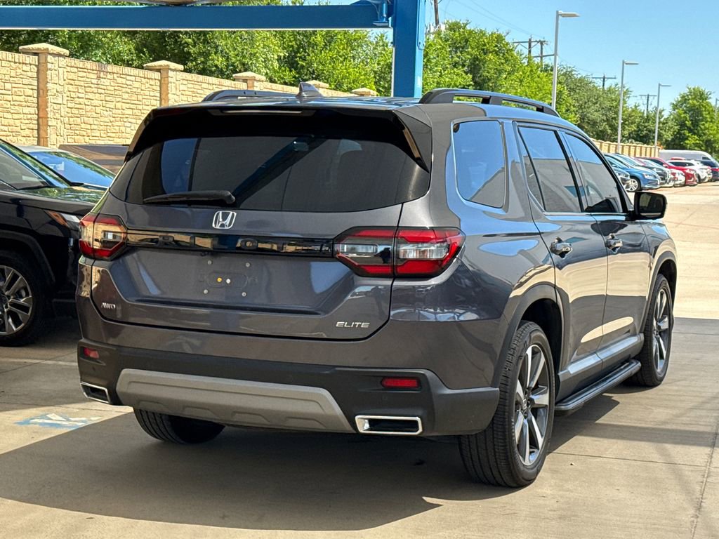 Used 2025 Honda Pilot Elite image 7
