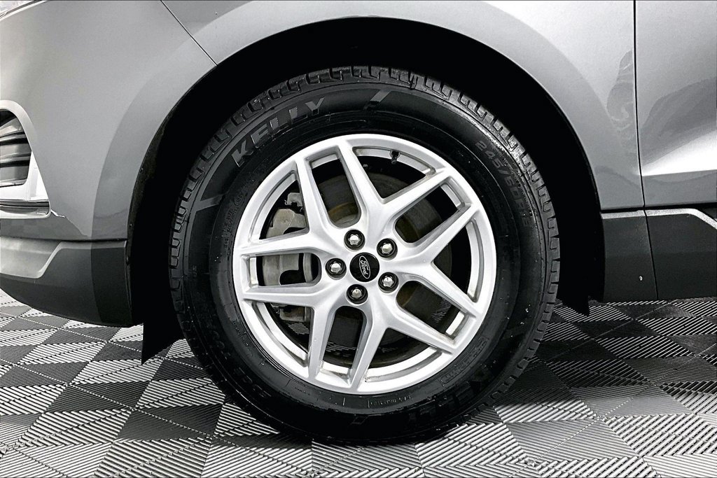Used 2024 Ford Edge SEL w/ Convenience Package AWD/4WD image 8
