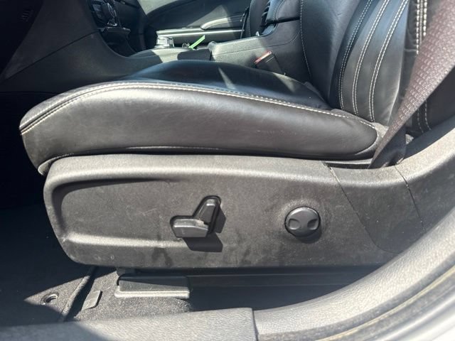 Used 2023 Chrysler 300 S RWD image 12