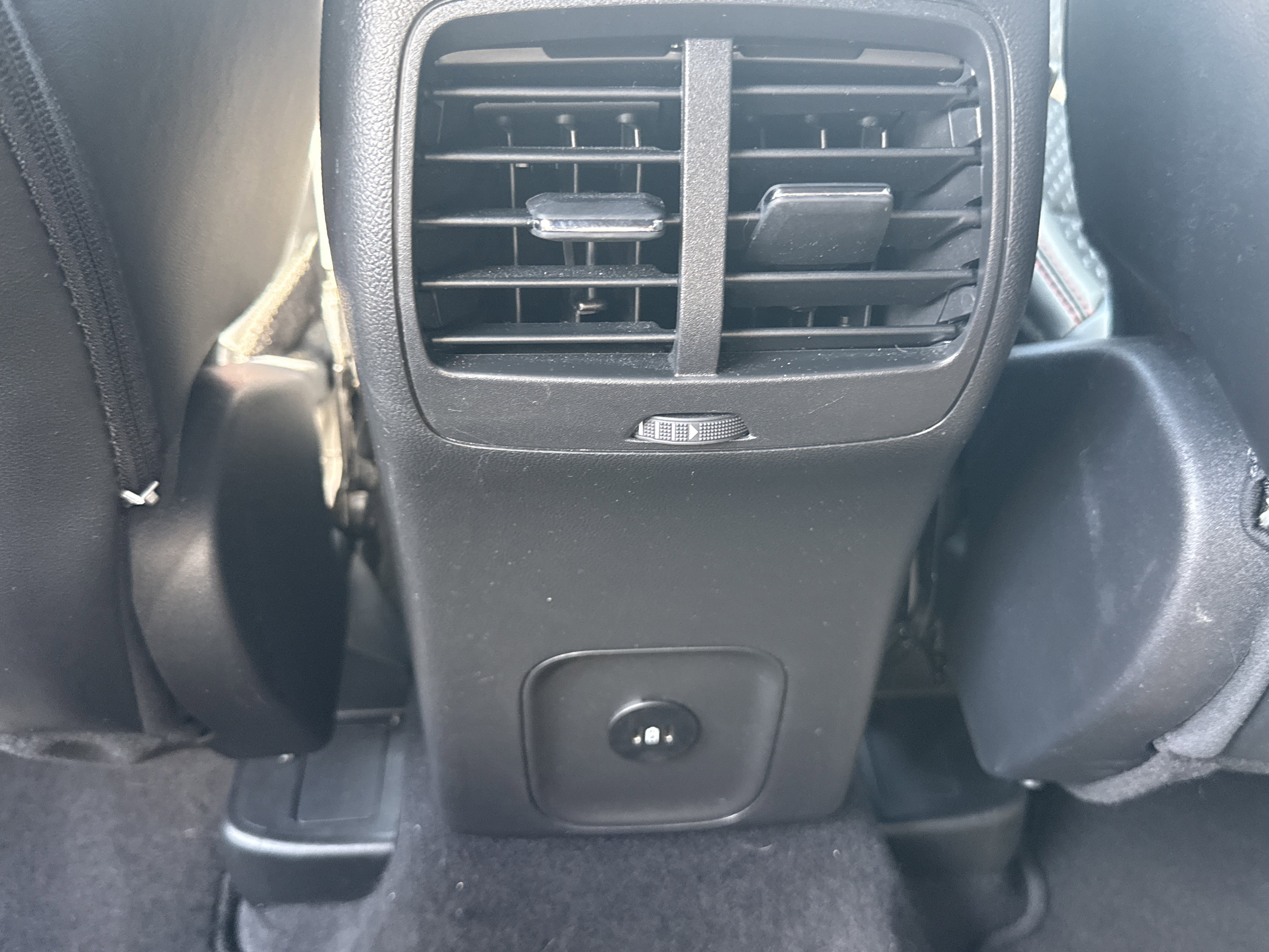 Used 2025 Ford Escape ST-Line AWD/4WD image 15