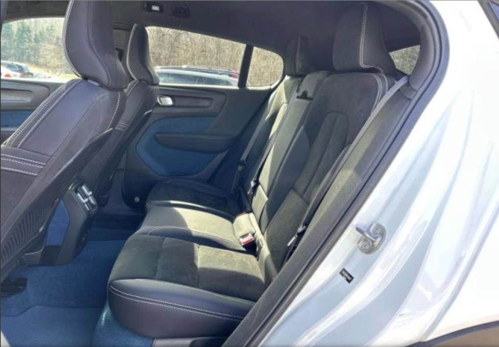 Used 2023 Volvo C40 P8 Recharge Ultimate image 8