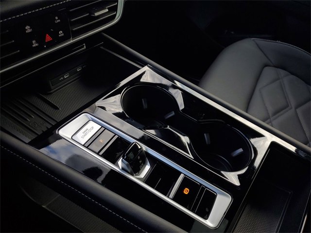 Certified 2025 Volkswagen Atlas Cross Sport SE w/ Panoramic Sunroof Package image 23