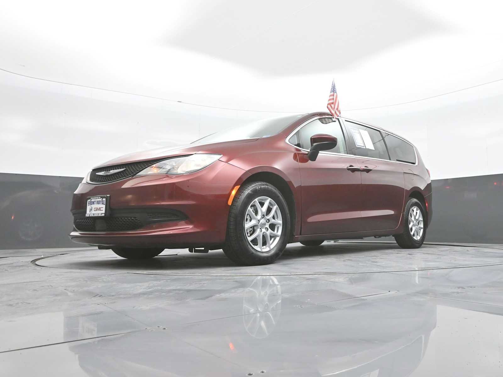 Used 2023 Chrysler Voyager LX FWD image 38