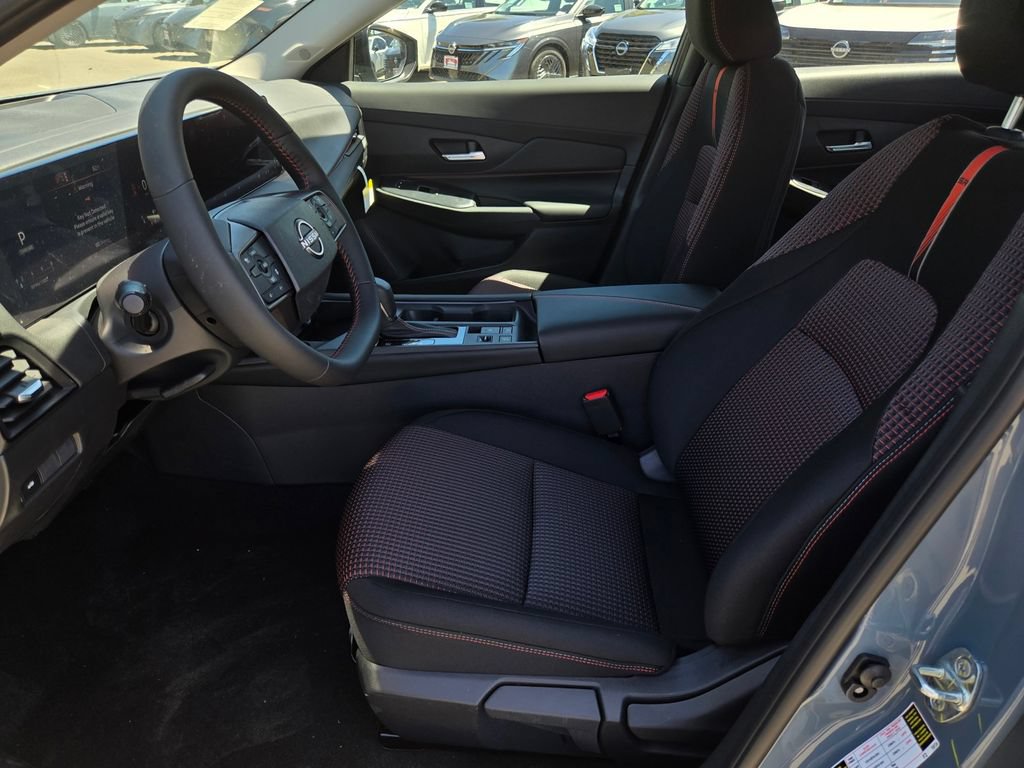 New 2026 Nissan Sentra SR w/ Floor Mat Package FWD image 7