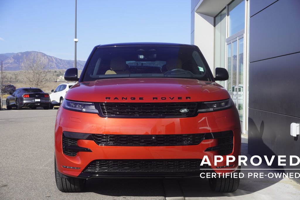 Used 2025 Land Rover Range Rover Sport Dynamic SE image 5