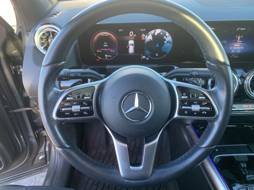 Used 2023 Mercedes-Benz GLA 250 4MATIC image 25