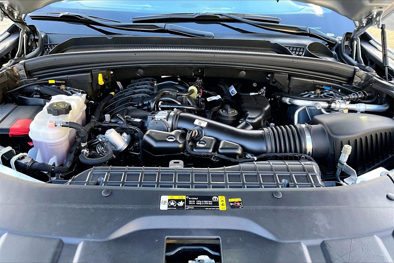 Certified 2025 Jeep Grand Cherokee Summit image 38