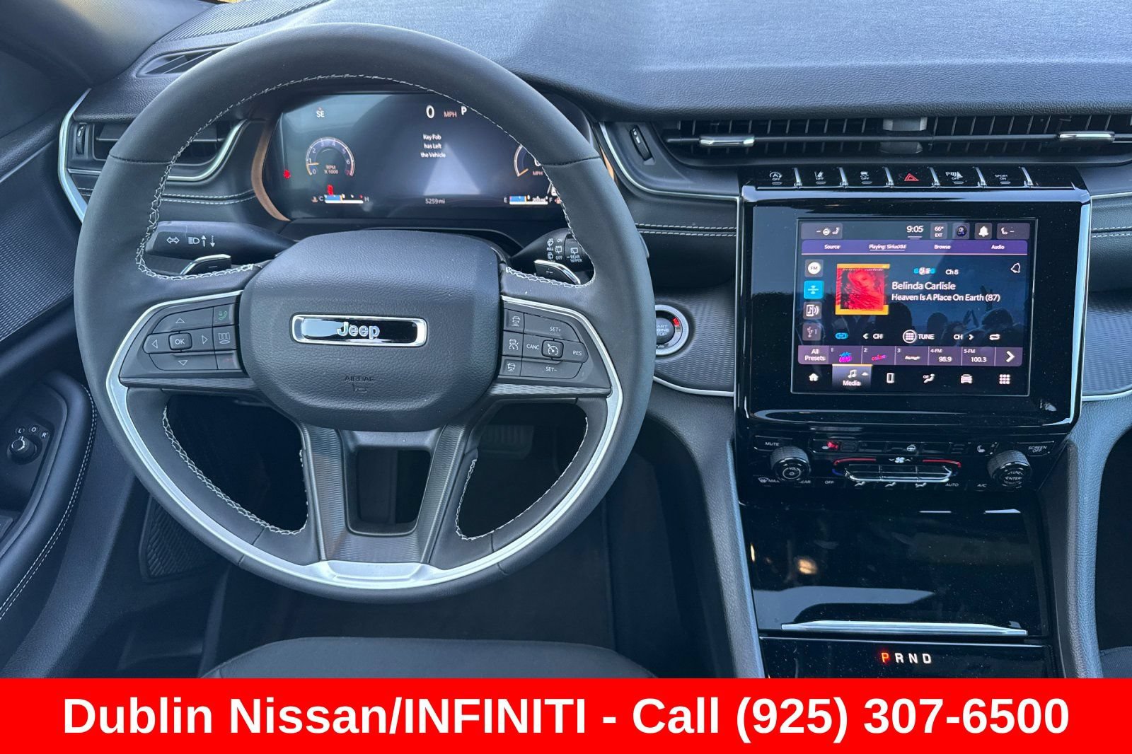 Used 2025 Jeep Grand Cherokee Laredo X w/ Luxury Tech Group I RWD image 17