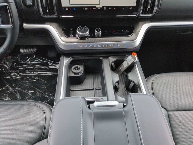 New 2026 Ford Expedition Max Platinum w/ Stealth Performance Package AWD/4WD image 19