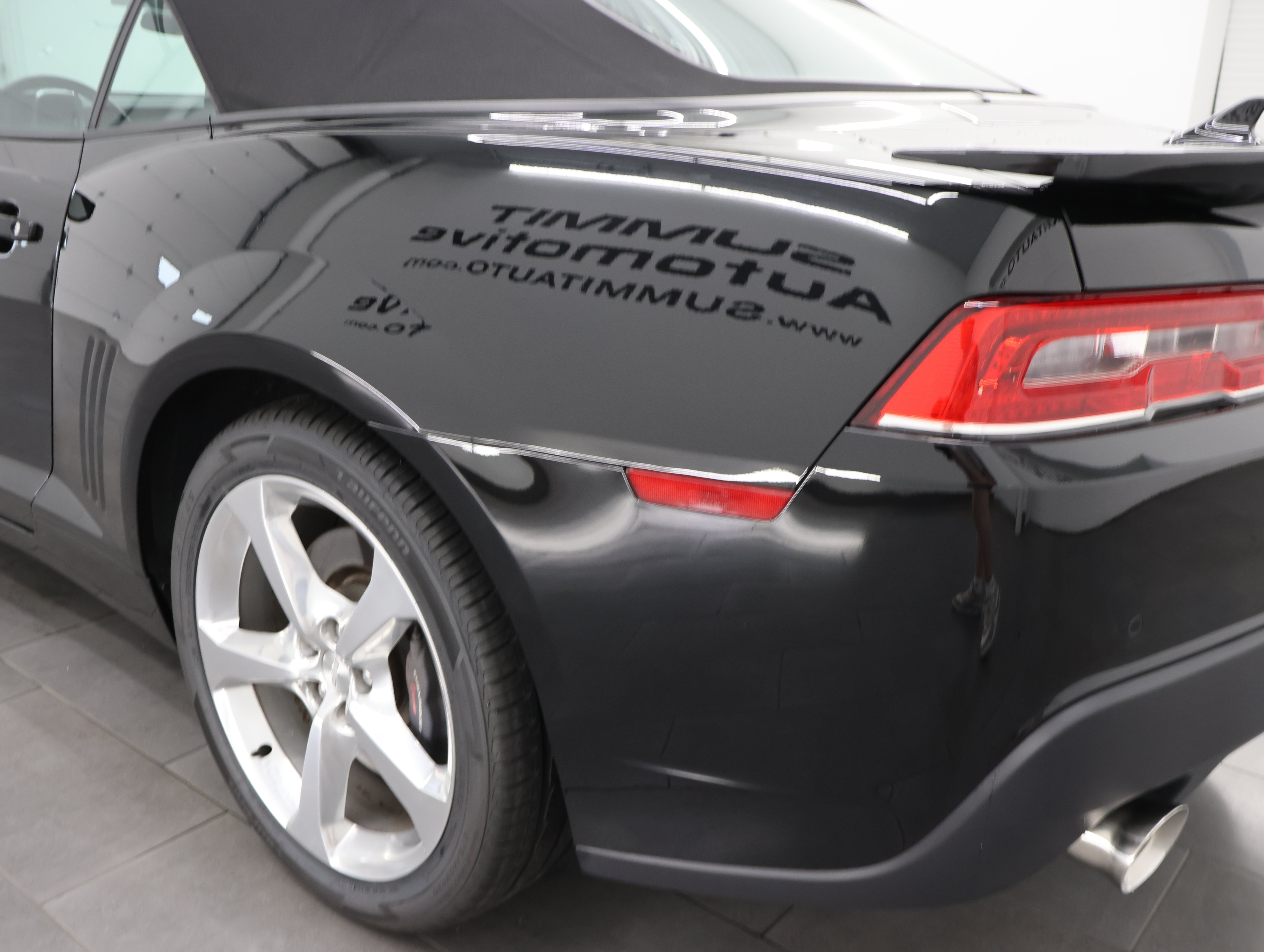 Used 2014 Chevrolet Camaro SS w/ RS Package RWD image 30