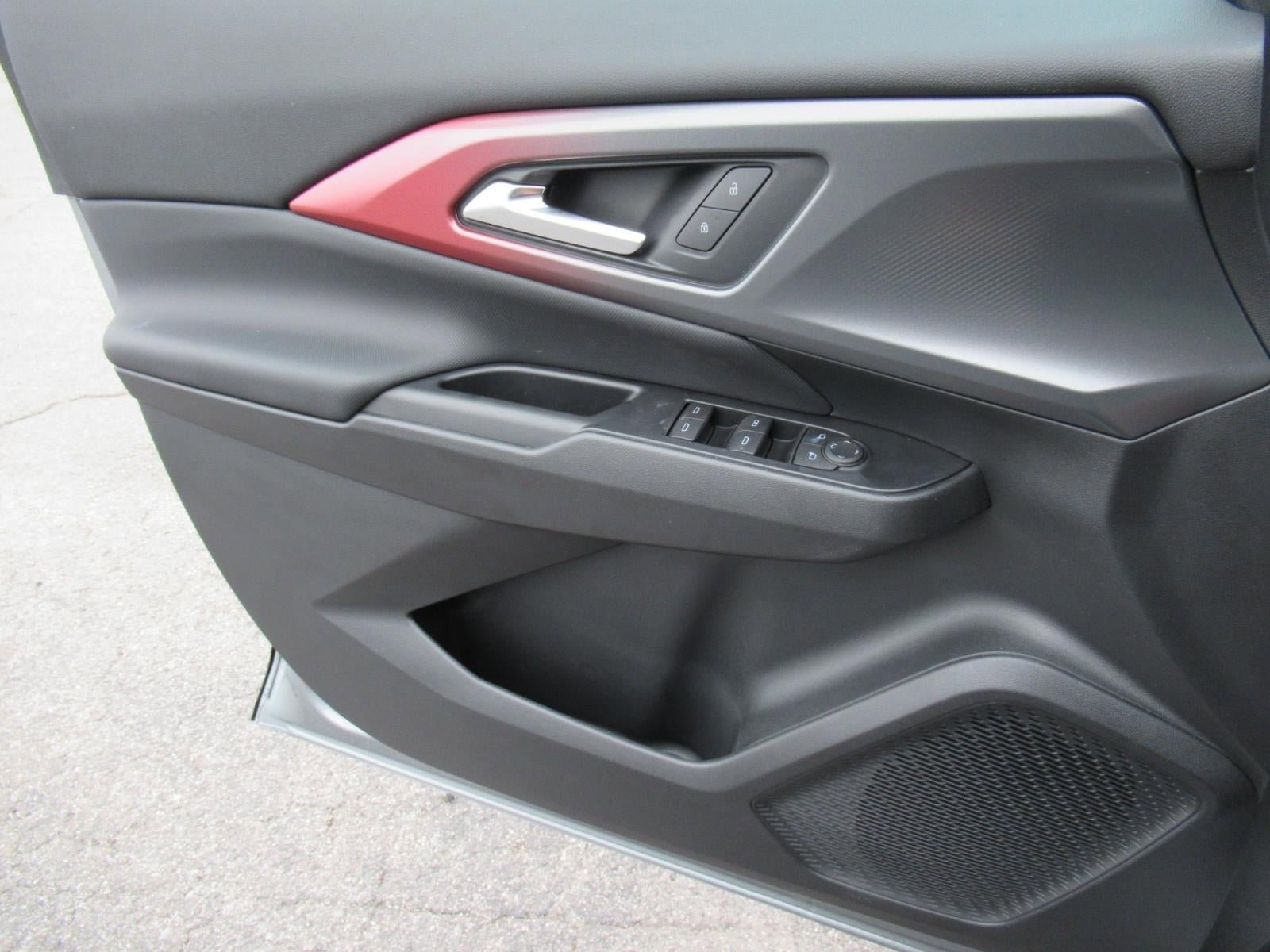 New 2026 Chevrolet Equinox EV RS FWD image 27