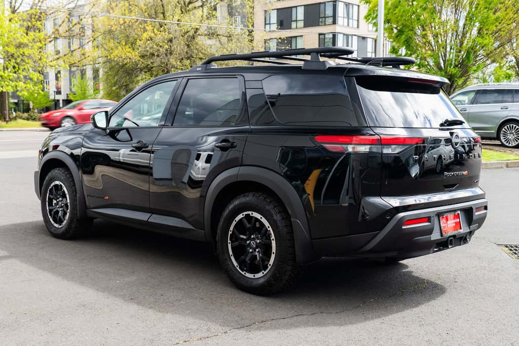 Used 2025 Nissan Pathfinder Rock Creek image 4
