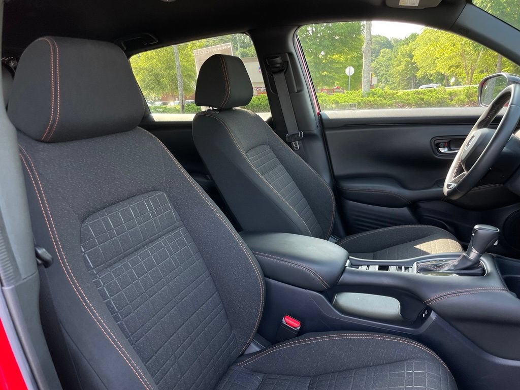 Certified 2025 Honda HR-V Sport image 31