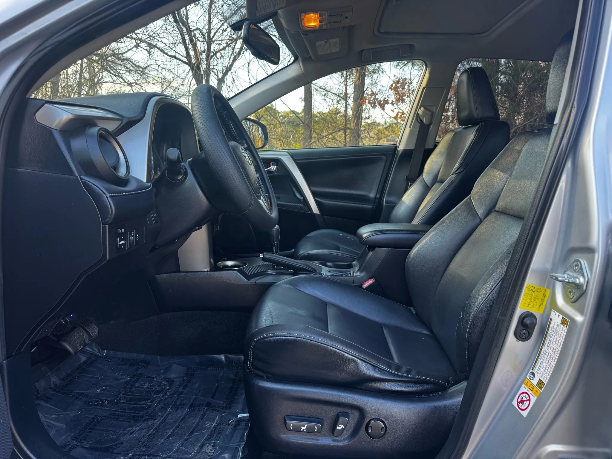 Used 2013 Toyota RAV4 Limited image 14