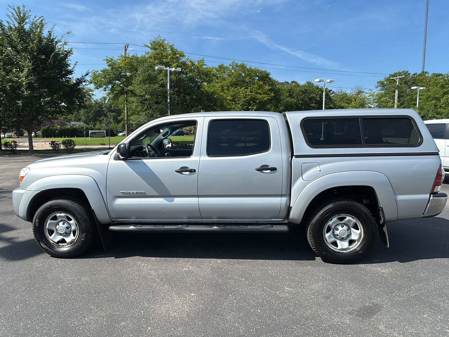 Used 2011 Toyota Tacoma 4x4 Double Cab w/ SR5 Pkg #2 image 16