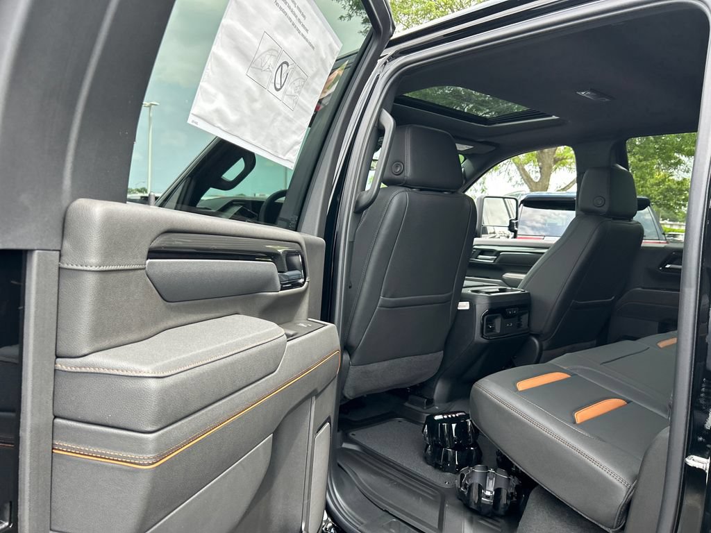 New 2026 GMC Sierra 2500 AT4 w/ AT4 Premium Plus Package AWD/4WD image 35