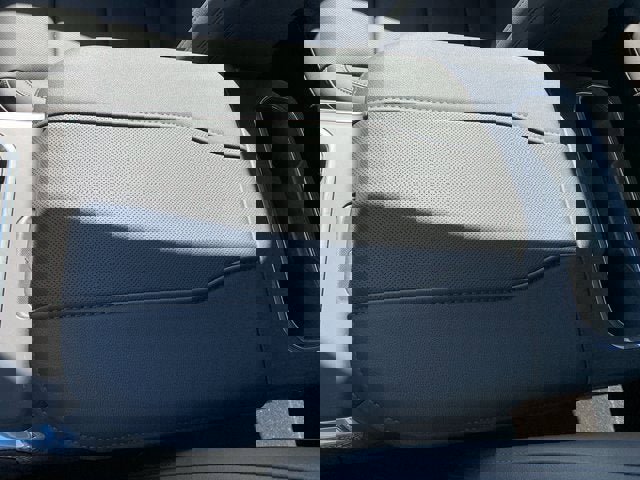 New 2025 GMC Sierra 2500 SLT w/ SLT Convenience Package image 26