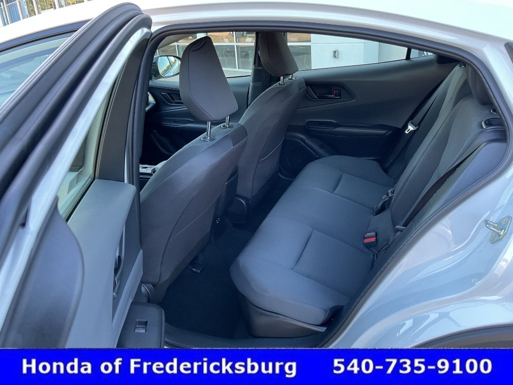 Used 2026 Toyota Prius LE FWD image 24