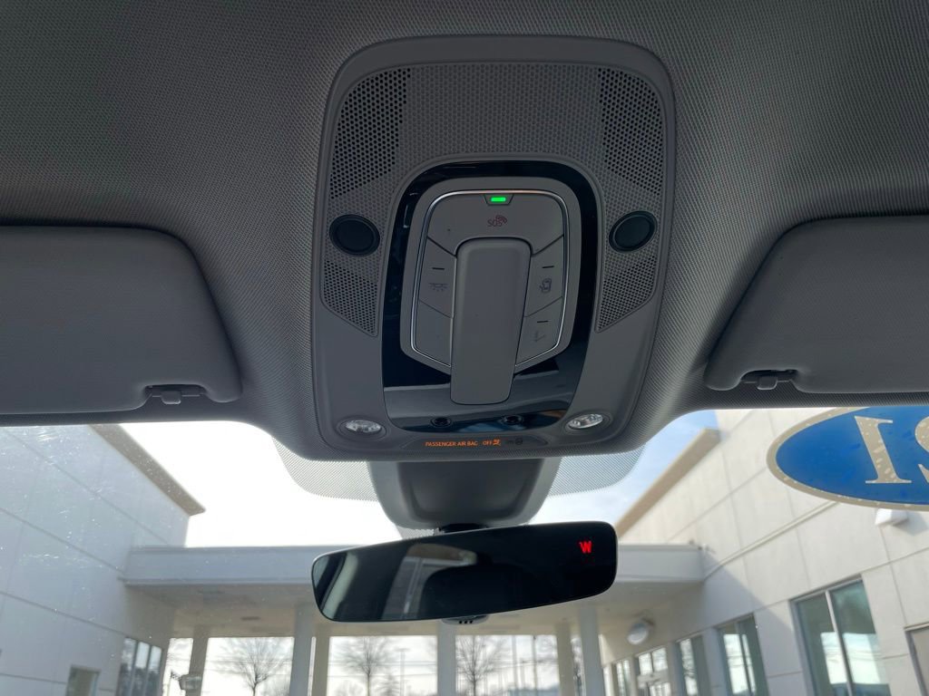 Used 2021 Audi Q5 2.0T Premium image 16