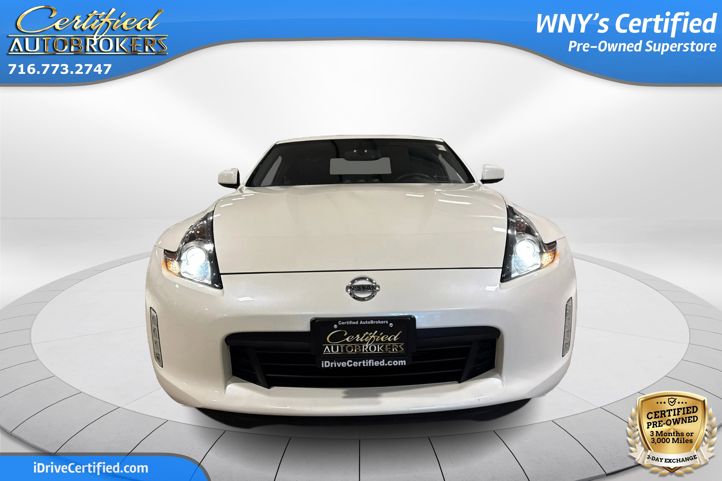 Used 2020 Nissan 370Z Touring Sport image 2