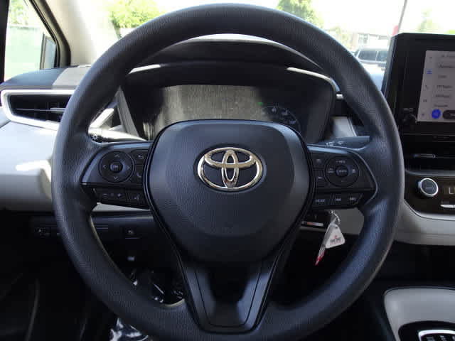 Used 2025 Toyota Corolla LE FWD image 24