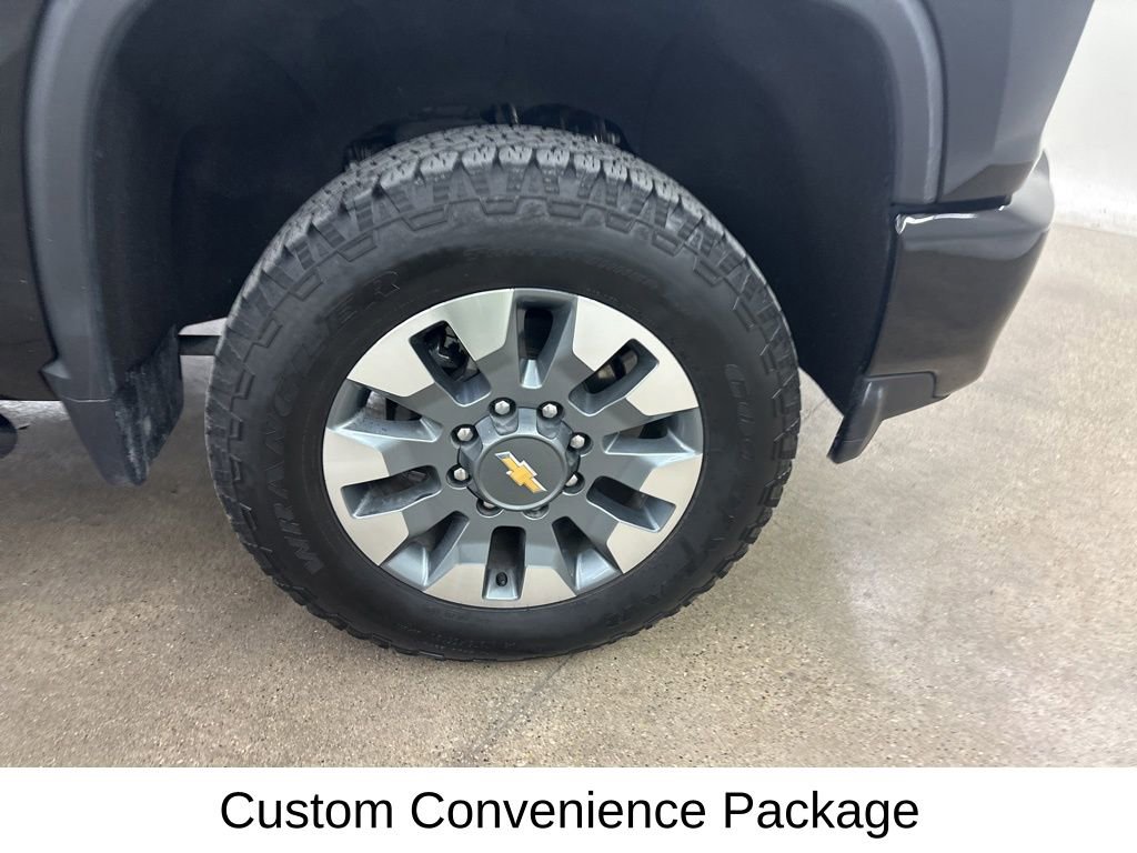 Used 2023 Chevrolet Silverado 2500 Custom w/ Custom Value Package image 15