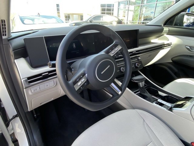 New 2025 Hyundai Tucson SE image 10