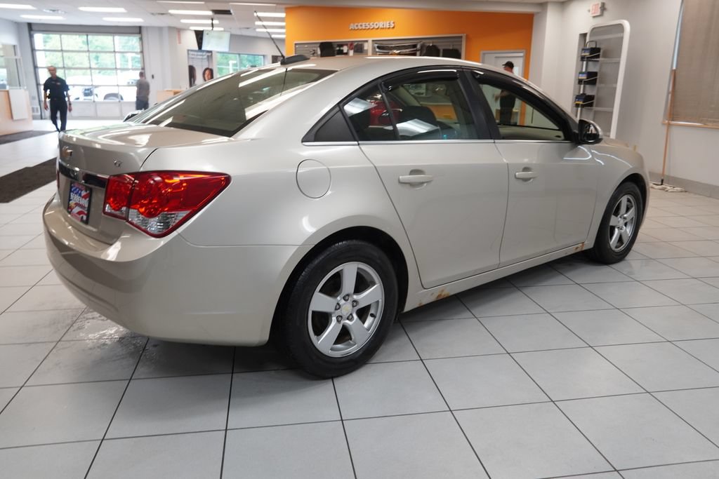 Used 2015 Chevrolet Cruze LT FWD image 11
