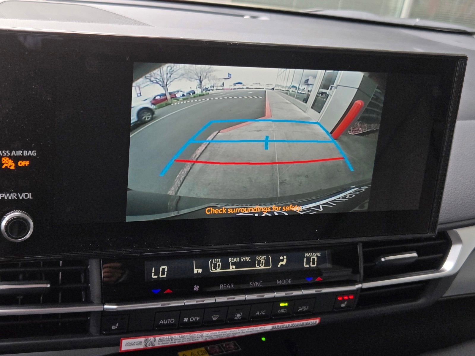 Used 2026 Toyota Sienna XLE image 14