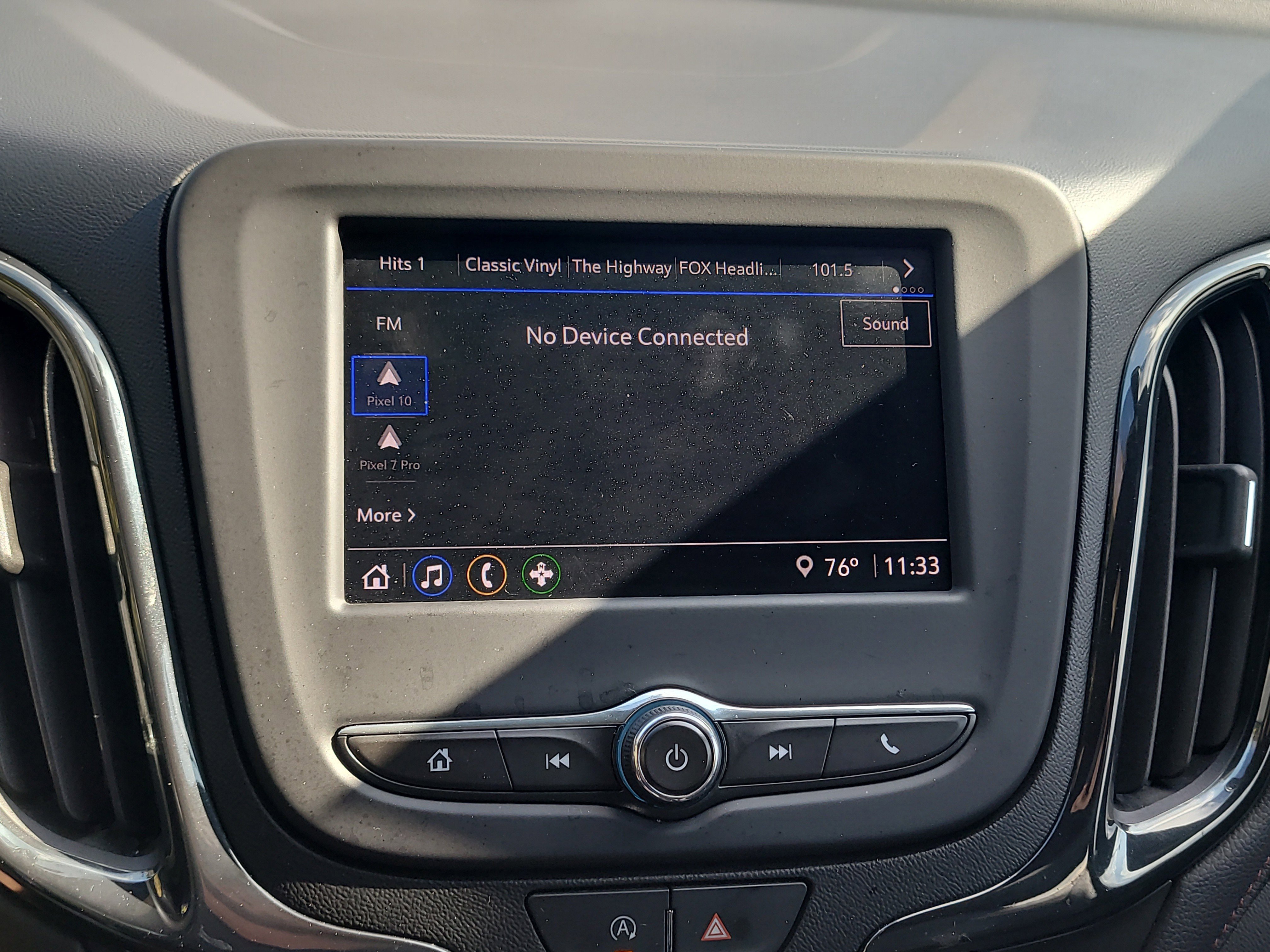 Used 2022 Chevrolet Equinox RS image 24