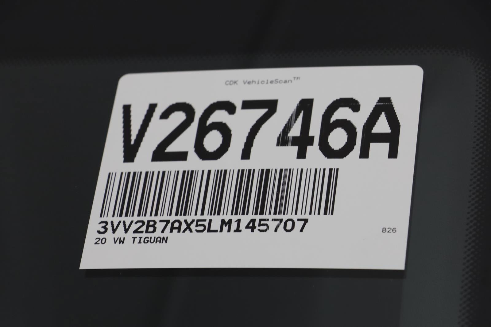 Used 2020 Volkswagen Tiguan SE R-Line image 25