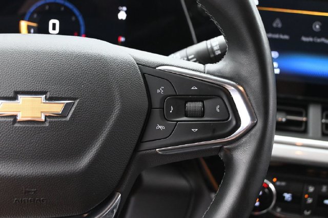 Used 2024 Chevrolet Trax LT w/ Sunroof Package FWD image 27