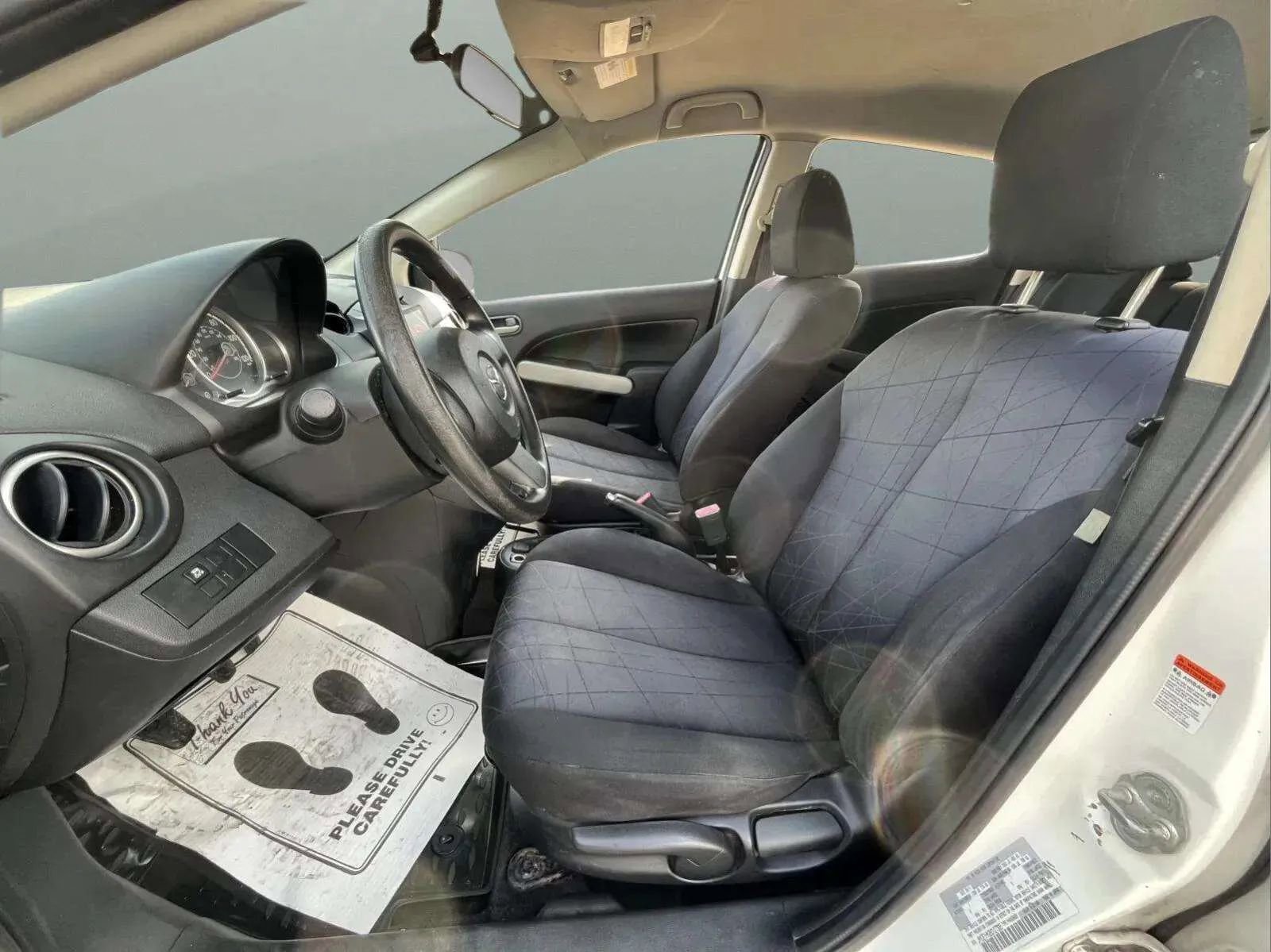 Used 2011 MAZDA MAZDA2 Sport image 10