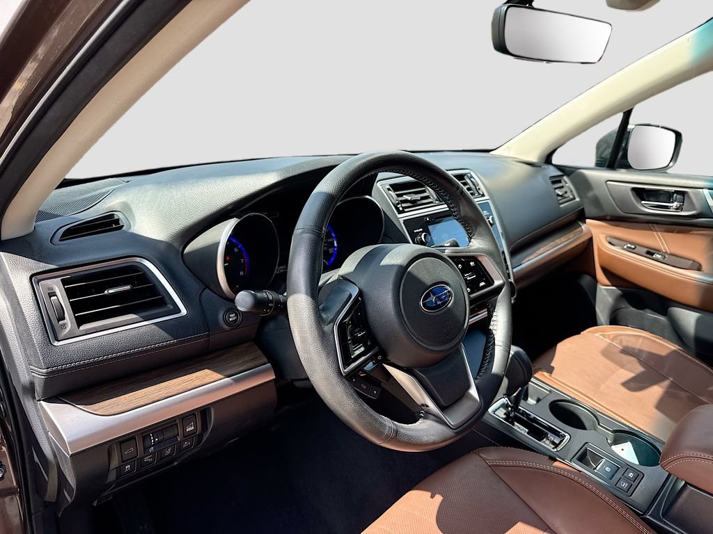 Used 2019 Subaru Outback 3.6R Touring w/ Popular Package #3A AWD/4WD image 9