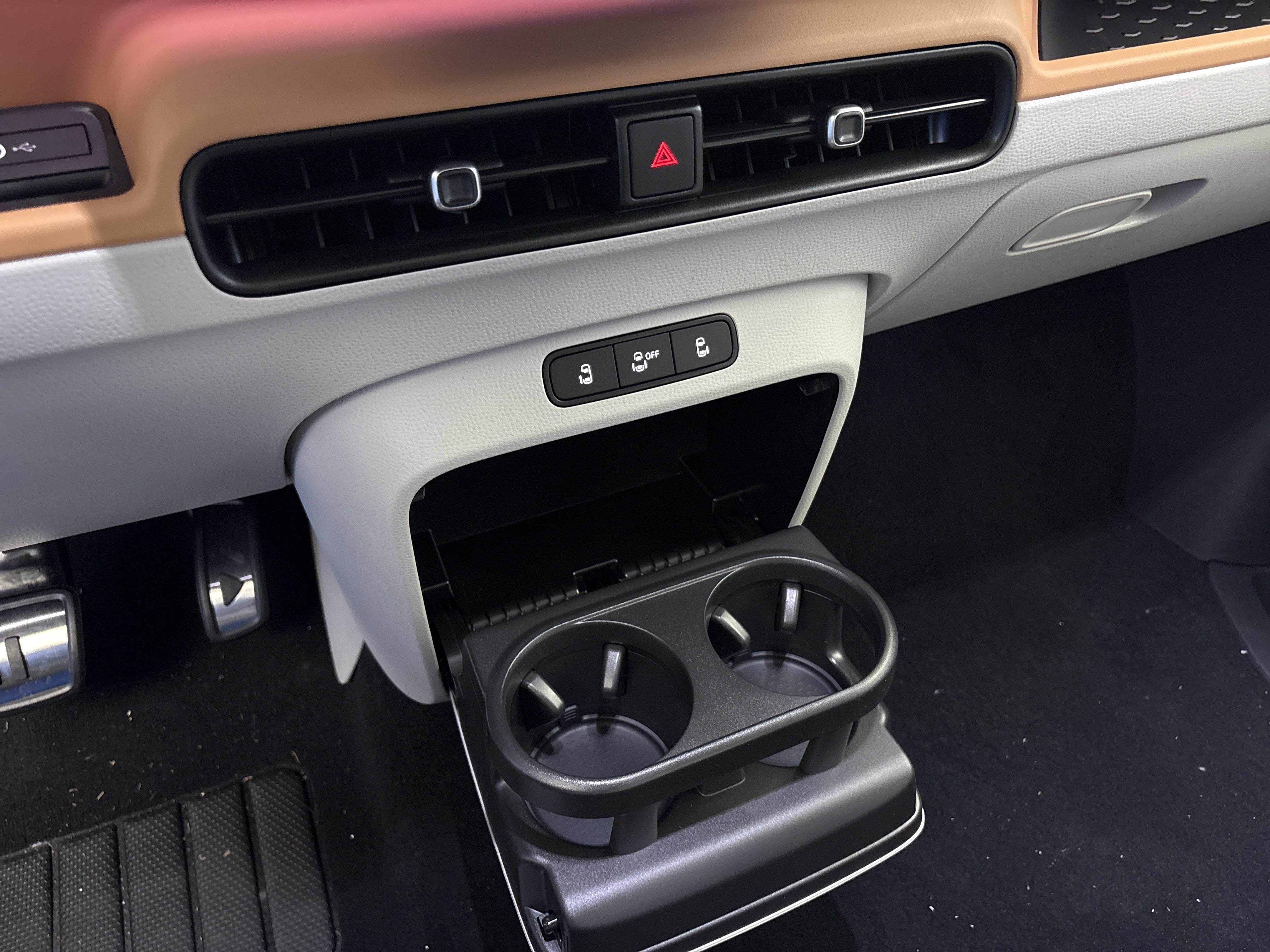 New 2025 Volkswagen ID. Buzz 1st Edition image 21