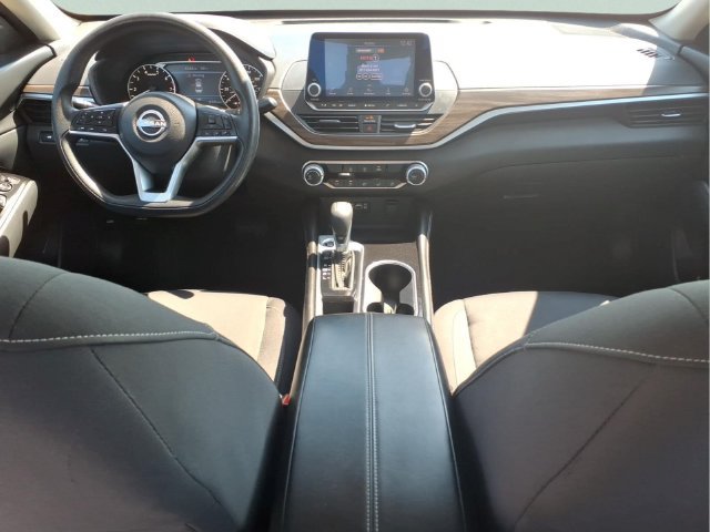 Used 2023 Nissan Altima 2.5 SV FWD image 21