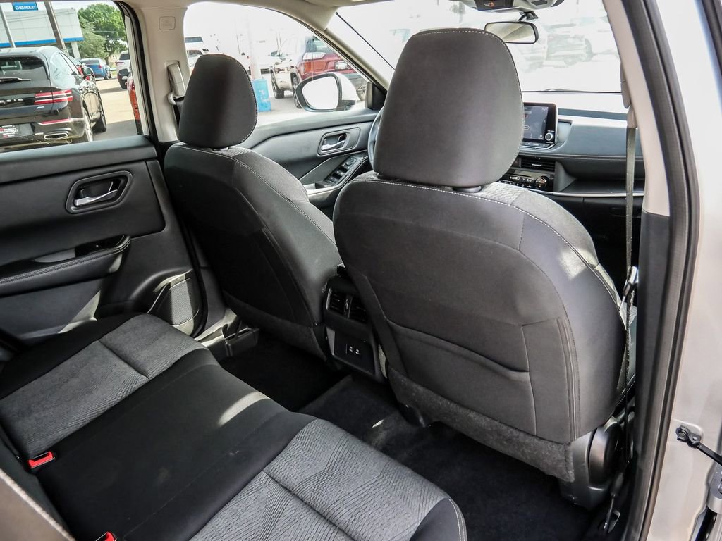 Used 2025 Nissan Rogue SV AWD/4WD image 20