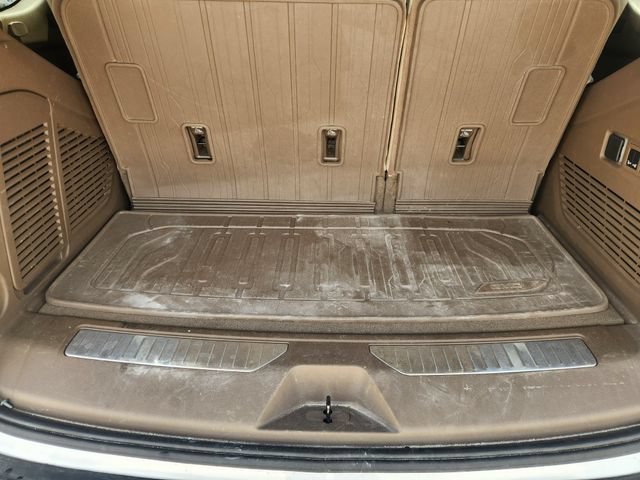 Used 2025 GMC Yukon Denali w/ Sun & Power Step Package RWD image 33
