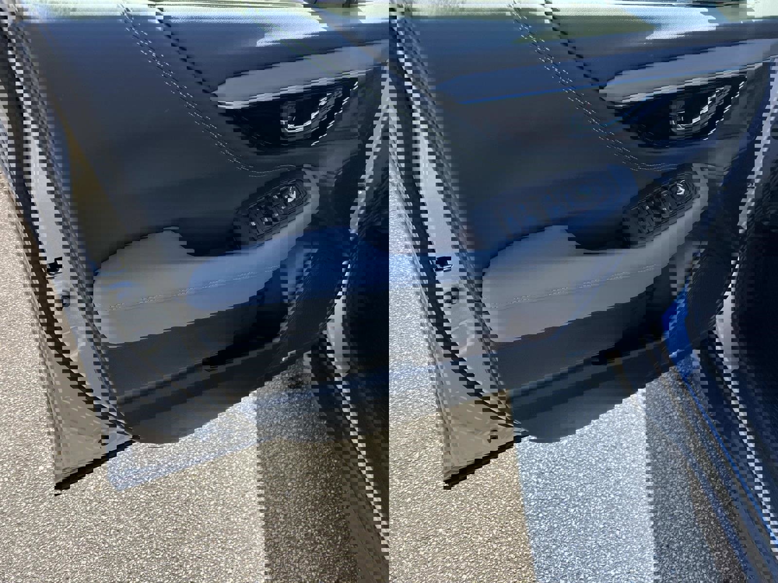 Certified 2025 Subaru Outback Onyx Edition w/ Popular Package #2 image 10