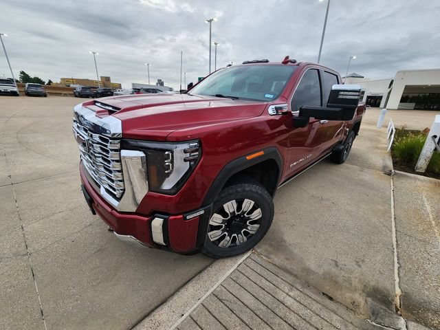 Used 2024 GMC Sierra 2500 Denali w/ Denali Reserve Package AWD/4WD image 3