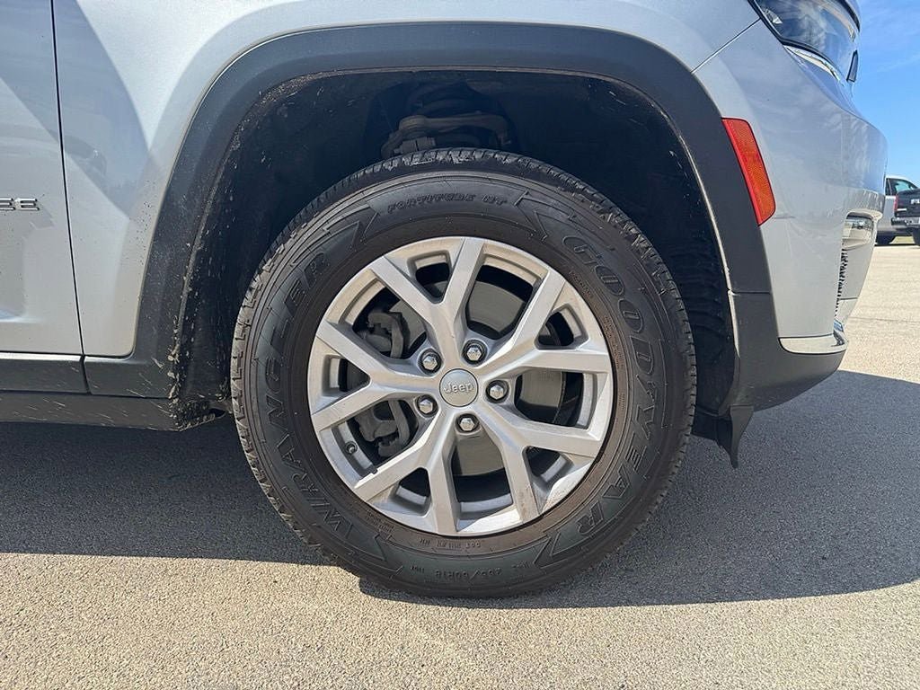 Used 2021 Jeep Grand Cherokee L Limited AWD/4WD image 10