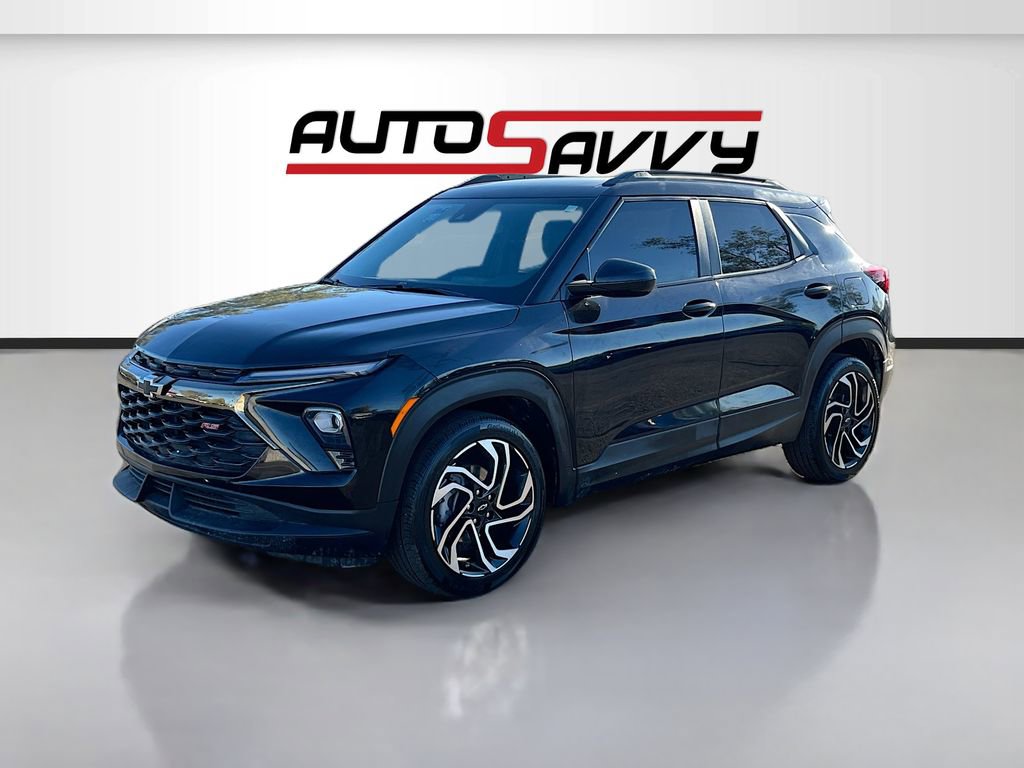 Used 2025 Chevrolet TrailBlazer RS w/ Driver Confidence Package image 3